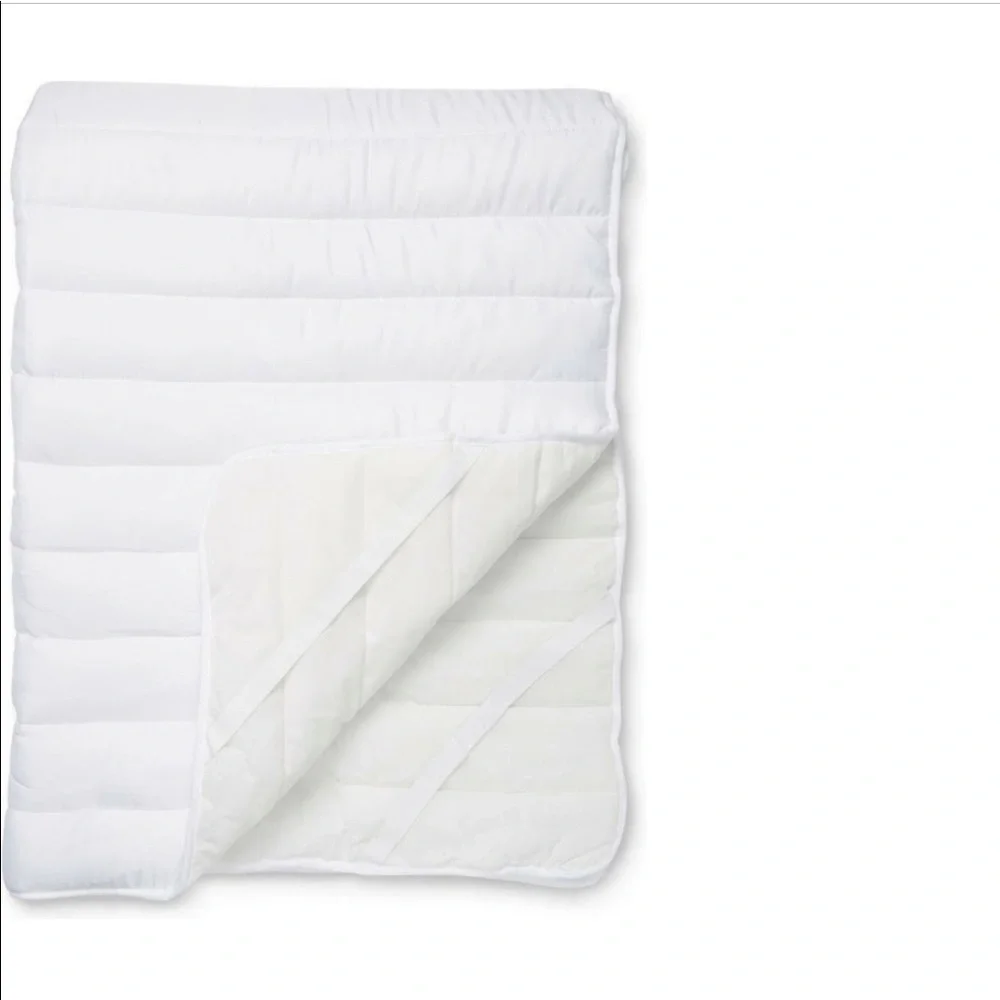 ELLA JAYNE HOME Big & Soft Mattress Pad. Twin XL
